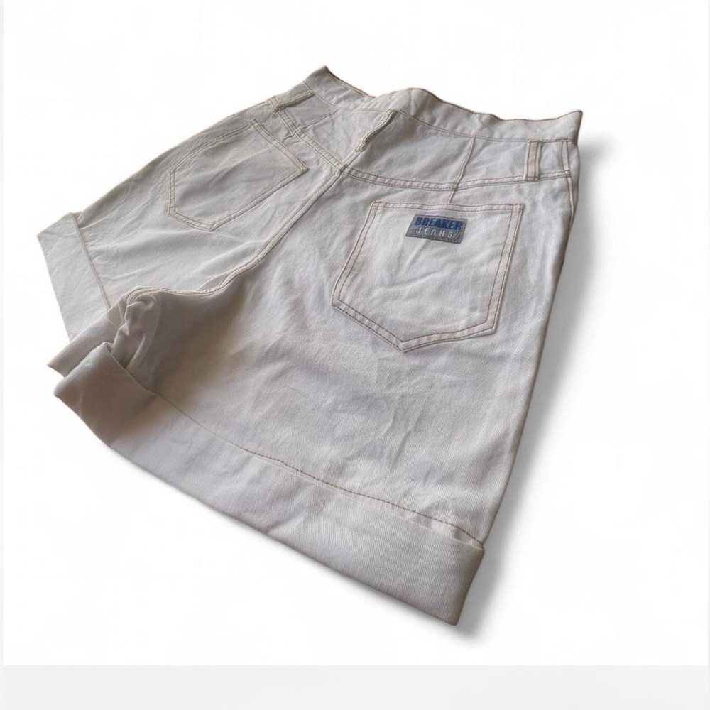 |Breaker Jeans| High-waisted White Vintage Shorts Size 28 Waist Tummy Control!